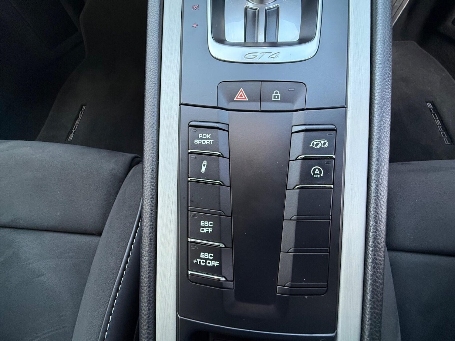 Used Porsche Cayman 2021 for sale - 77399607: Photo 44