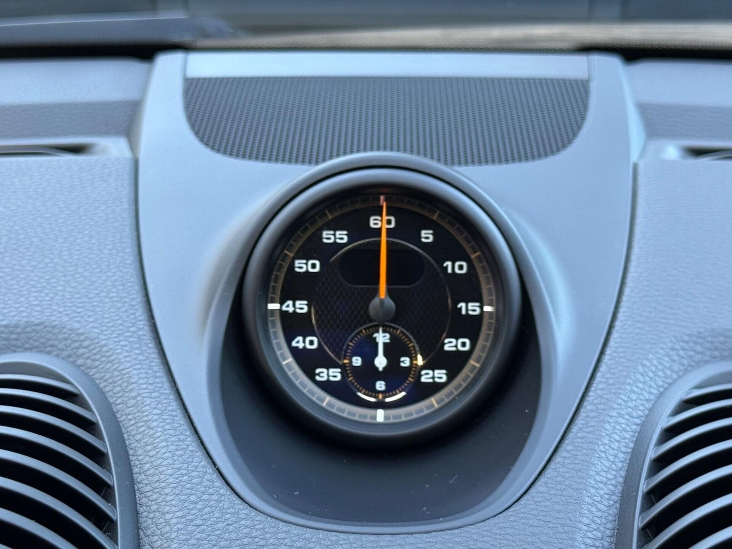 Used Porsche Cayman 2021 for sale - 77399607: Photo 6