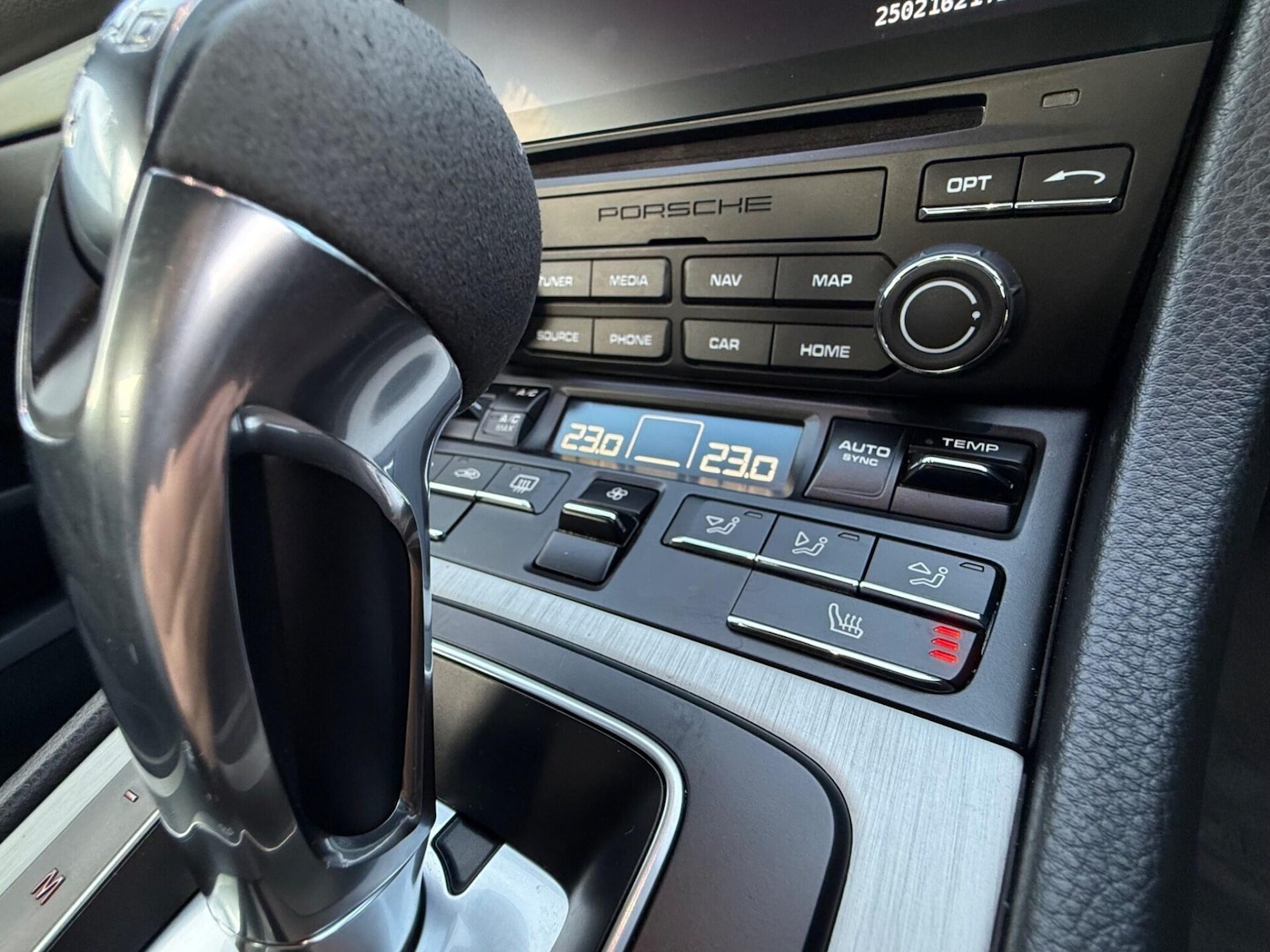 Used Porsche Cayman 2021 for sale - 77399607: Photo 64