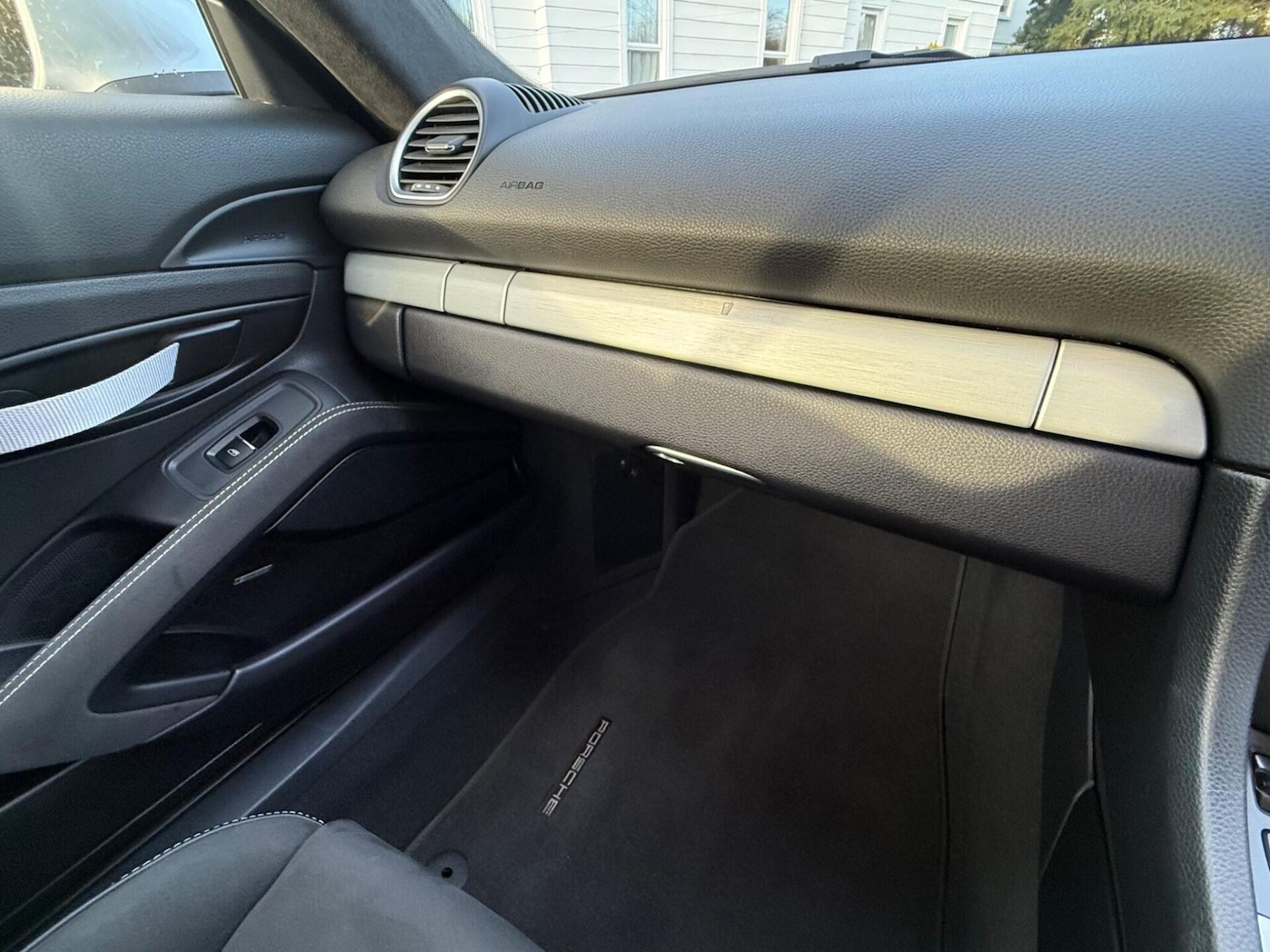 Used Porsche Cayman 2021 for sale - 77399607: Photo 70