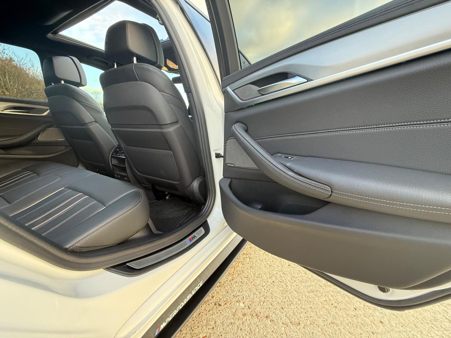 Used BMW 5 Series 2019 for sale - 77204831: Photo 65