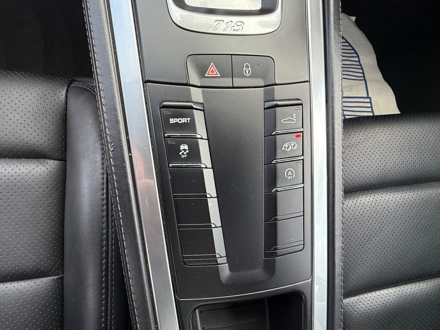 Used Porsche Cayman 2017 for sale - 77204829: Photo 25