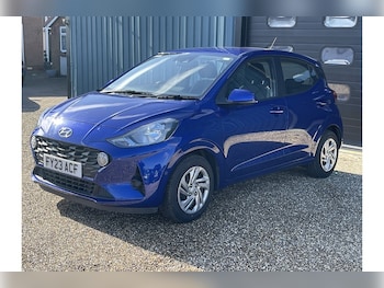 Used Hyundai i10 2023 for sale - 77681362: Photo