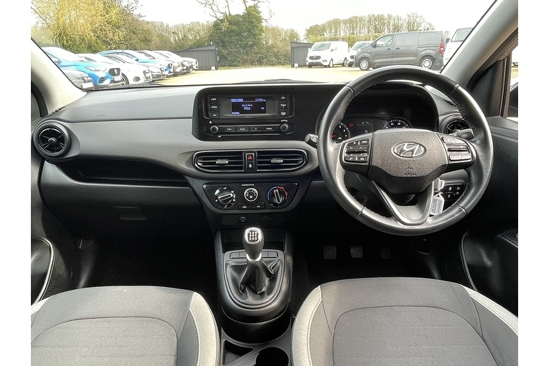 Used Hyundai i10 2023 for sale - 77668024: Photo 10