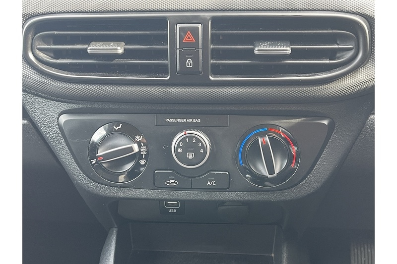 Used Hyundai i10 2023 for sale - 77668024: Photo 13