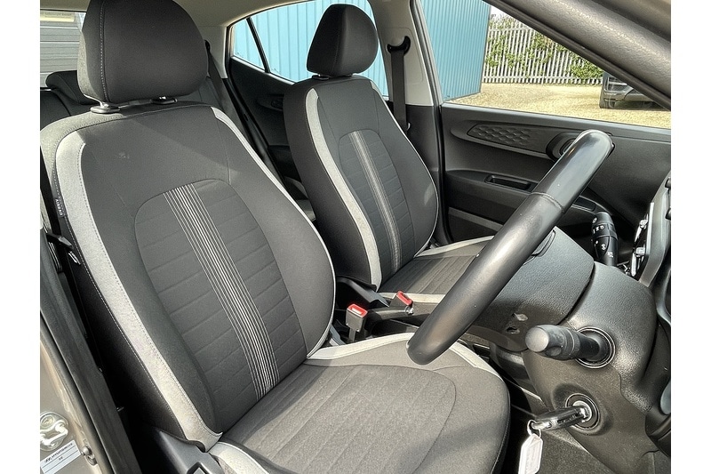 Used Hyundai i10 2023 for sale - 77668024: Photo 20