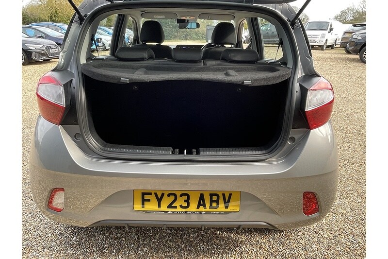 Used Hyundai i10 2023 for sale - 77668024: Photo 24