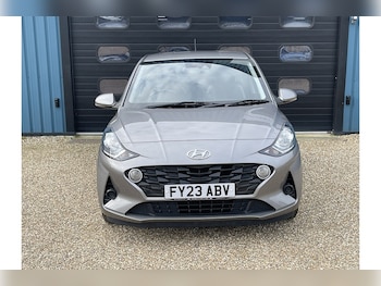 Used Hyundai i10 2023 for sale - 77668024: Photo