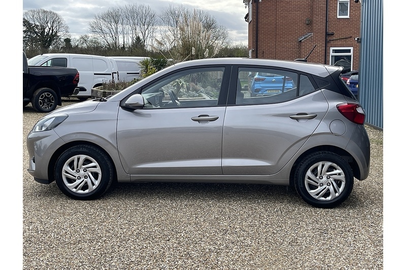Used Hyundai i10 2023 for sale - 77668024: Photo 5