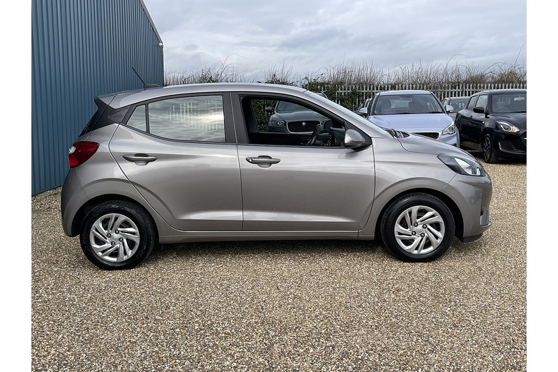 Used Hyundai i10 2023 for sale - 77668024: Photo 9