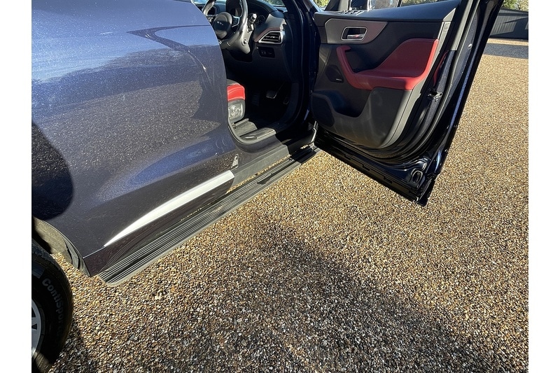 Used Jaguar F-Pace 2017 for sale - 76712089: Photo 19