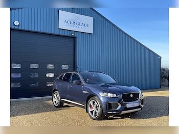 Used Jaguar F-Pace 2017 for sale - 76712089: Photo