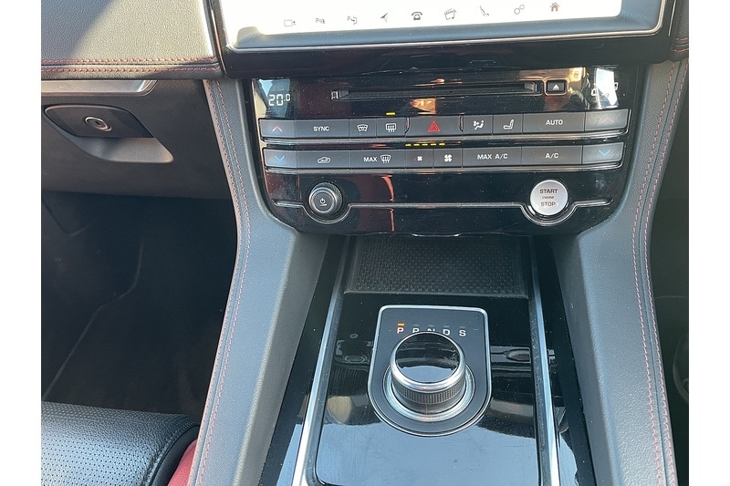 Used Jaguar F-Pace 2017 for sale - 76712089: Photo 20