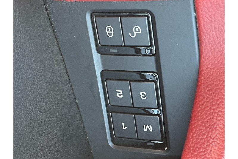 Used Jaguar F-Pace 2017 for sale - 76712089: Photo 33