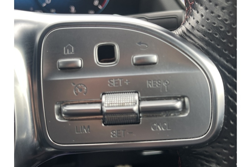 Used Mercedes-Benz GLA 2023 for sale - 76527275: Photo 24