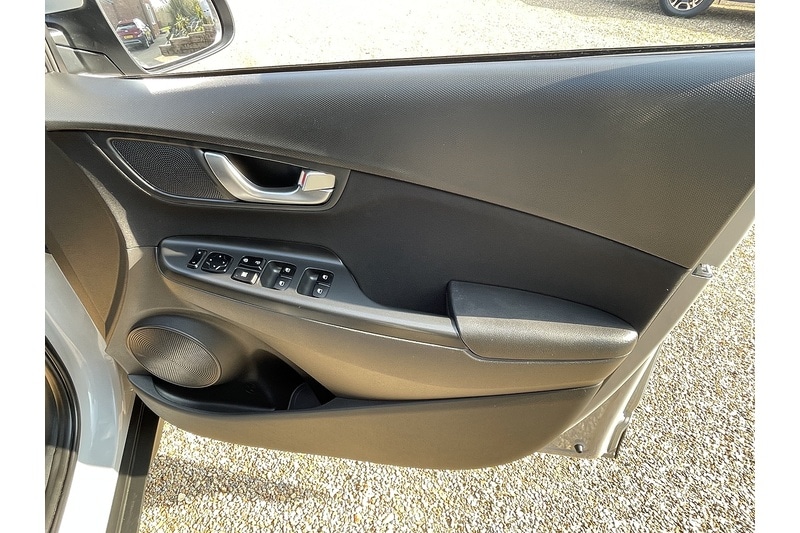 Used Hyundai KONA for sale - 77765912: Photo 30