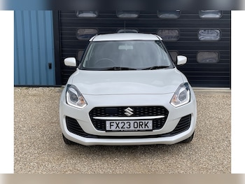 Used Suzuki Swift 2023 for sale - 78016668: Photo