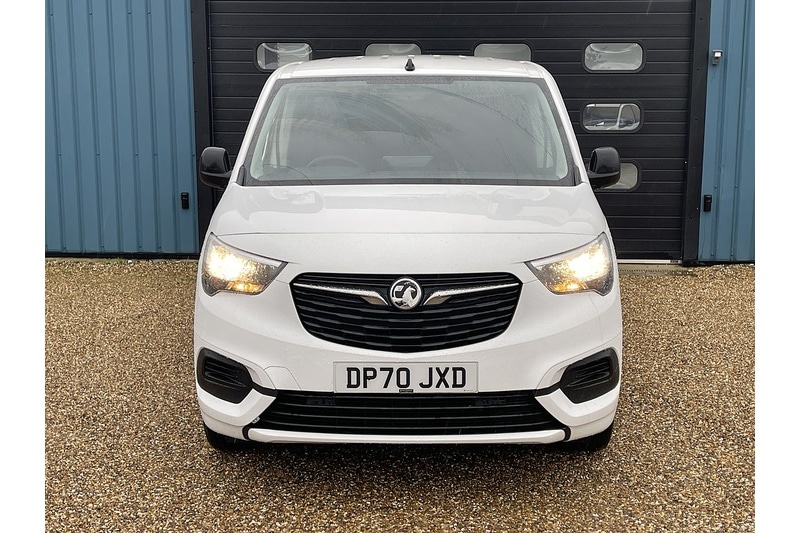 Used Vauxhall Combo 2020 for sale - 76962821: Photo 3