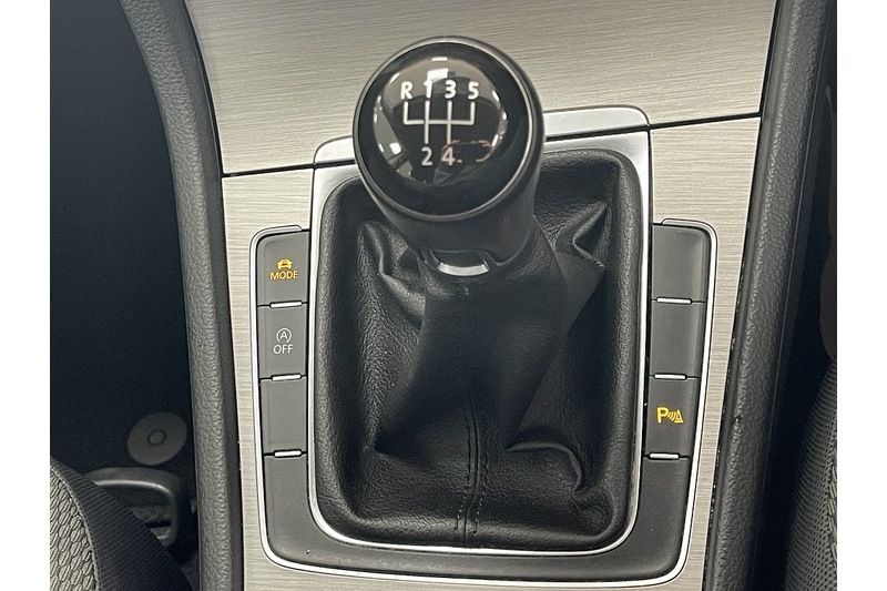 Used Volkswagen Golf 2015 for sale - 78124740: Photo 17