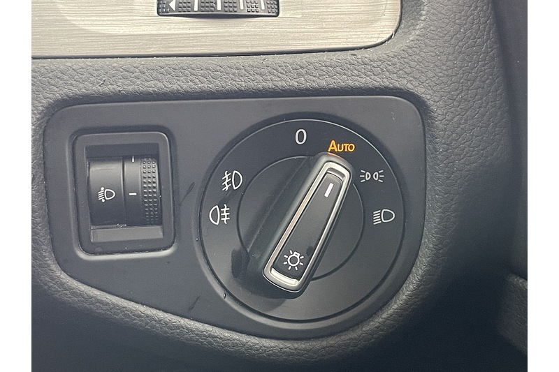 Used Volkswagen Golf 2015 for sale - 78124740: Photo 22