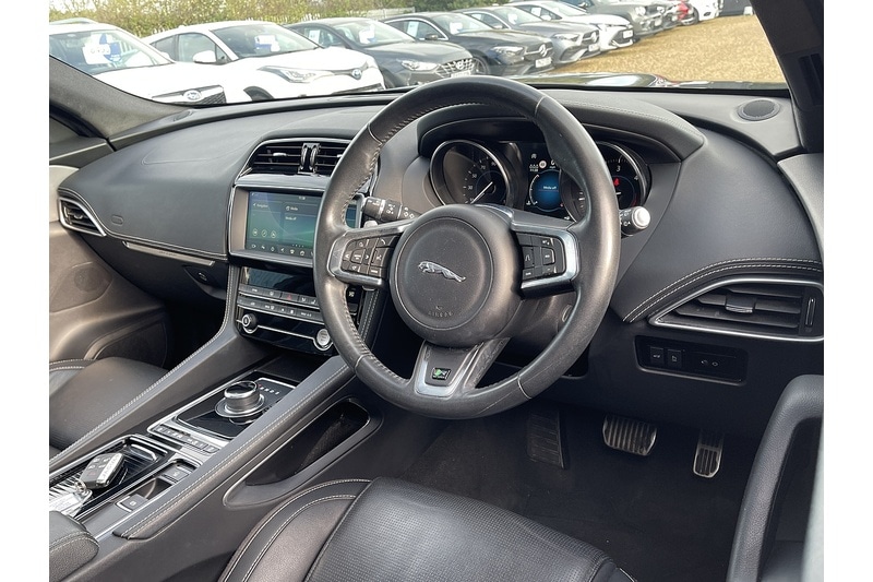 Used Jaguar F-Pace 2019 for sale - 76670704: Photo 22