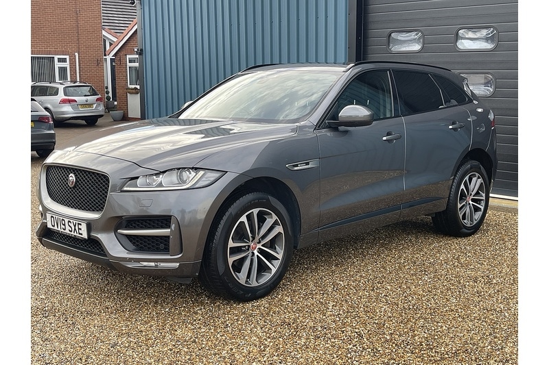 Used Jaguar F-Pace 2019 for sale - 76670704: Photo 3