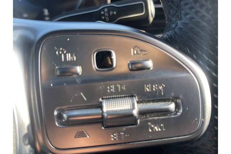 Used Mercedes-Benz GLE 2023 for sale - 77125709: Photo 33