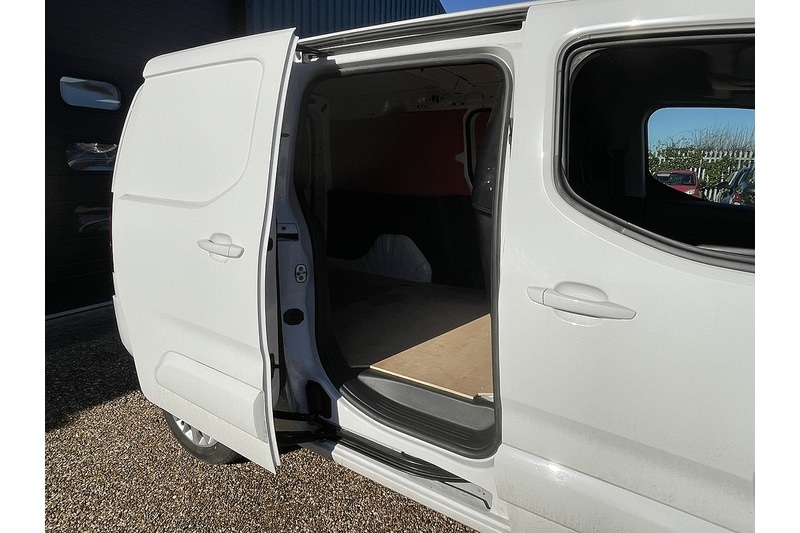 Used Vauxhall Combo 2023 for sale - 77547808: Photo 9