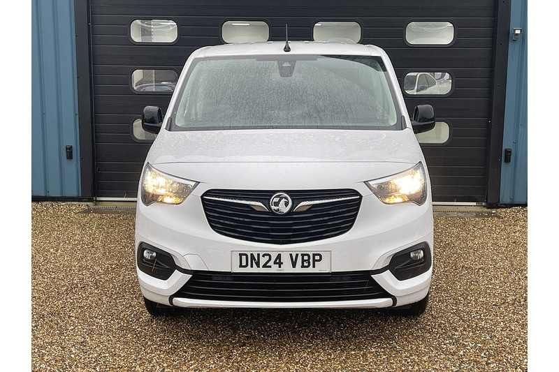 Used Vauxhall Combo 2024 for sale - 76962832: Photo 3
