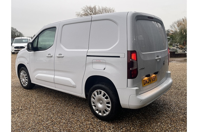 Used Vauxhall Combo 2024 for sale - 76962832: Photo 6