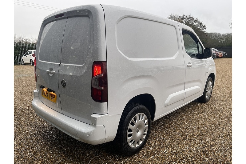 Used Vauxhall Combo 2024 for sale - 76962832: Photo 8
