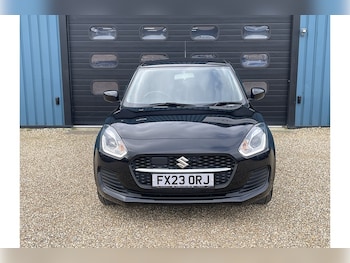 Used Suzuki Swift 2023 for sale - 79436118: Photo