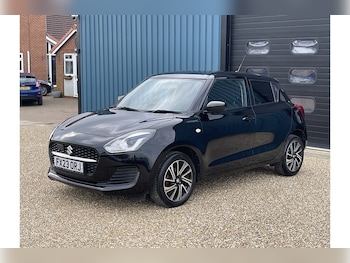 Used Suzuki Swift 2023 for sale - 79436118: Photo