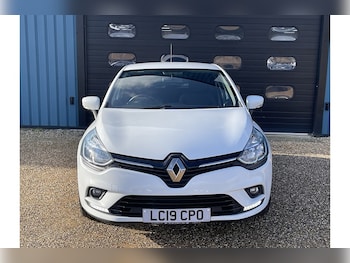 Used Renault Clio 2019 for sale - 77247305: Photo