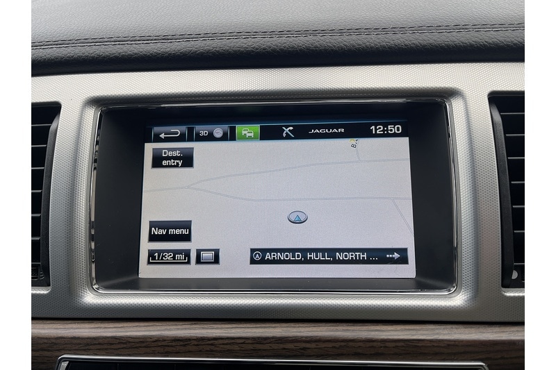 Used Jaguar XF 2014 for sale - 77880652: Photo 16