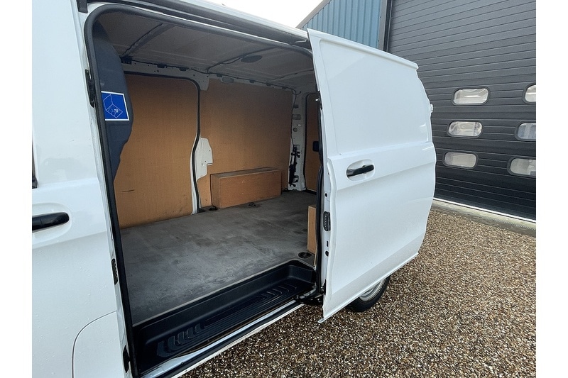 Used Mercedes-Benz Vito 2020 for sale - 77947049: Photo 6