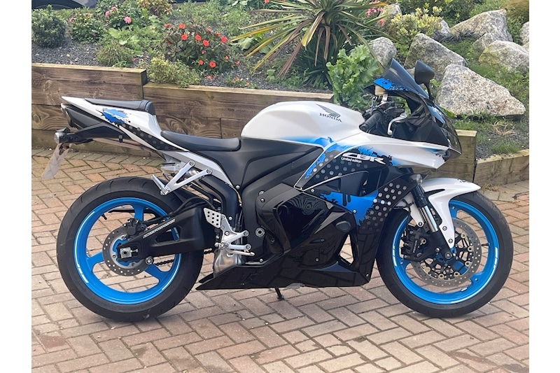 Used Honda CBR 2009 for sale - 78605489: Photo 1