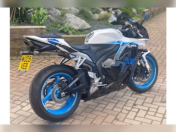 Used Honda CBR 2009 for sale - bike-78605489: Photo