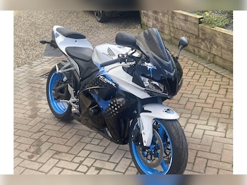 Used Honda CBR 2009 for sale - bike-78605489: Photo