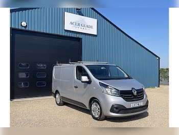 Used Renault Trafic 2017 for sale - 79436051: Photo