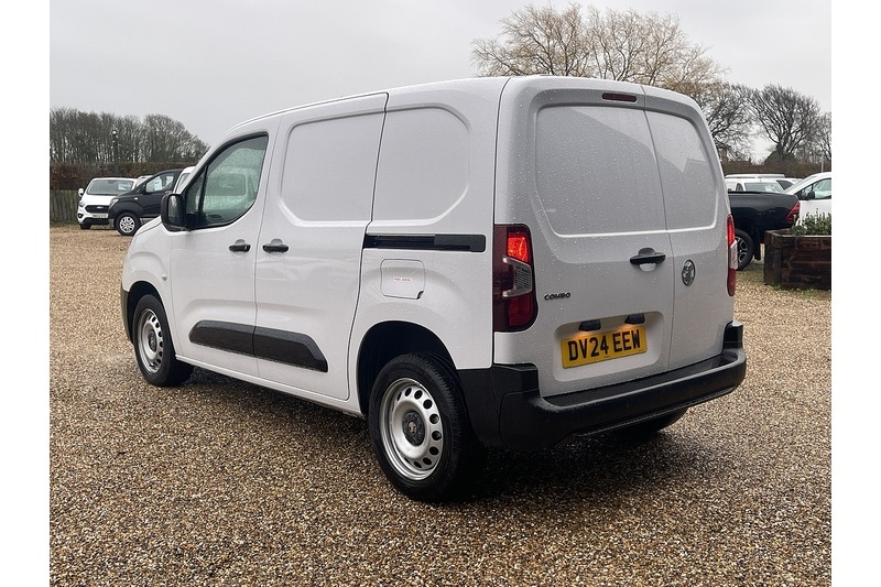 Used Vauxhall Combo 2024 for sale - 76962825: Photo 6