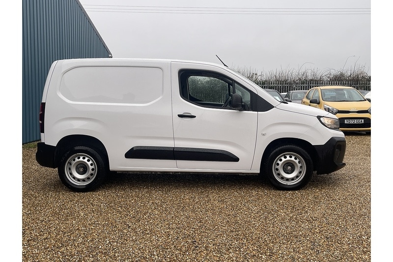 Used Vauxhall Combo 2024 for sale - 76962825: Photo 9