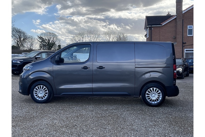 Used Toyota ProAce 2022 for sale - 77547809: Photo 5