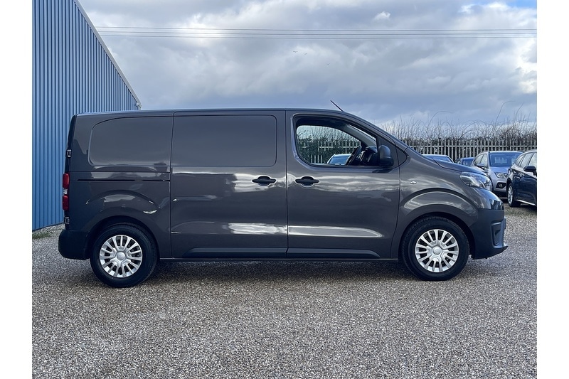 Used Toyota ProAce 2022 for sale - 77547809: Photo 9