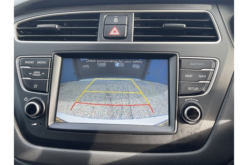 Used Hyundai i20 2018 for sale - 76210914: Photo 14