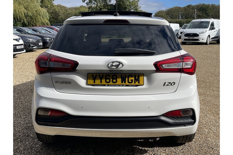 Used Hyundai i20 2018 for sale - 76210914: Photo 7