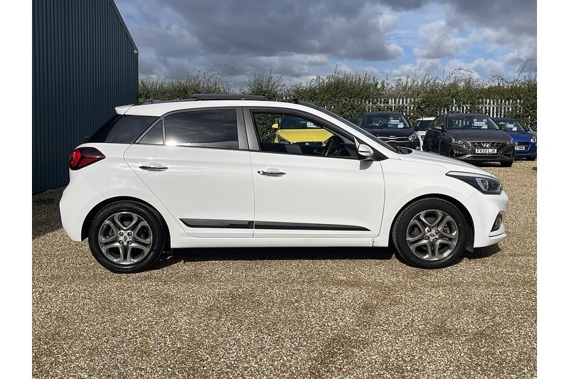 Used Hyundai i20 2018 for sale - 76210914: Photo 9