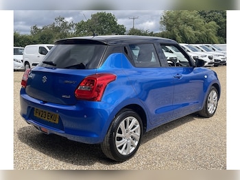 Used Suzuki Swift 2023 for sale - 79436162: Photo