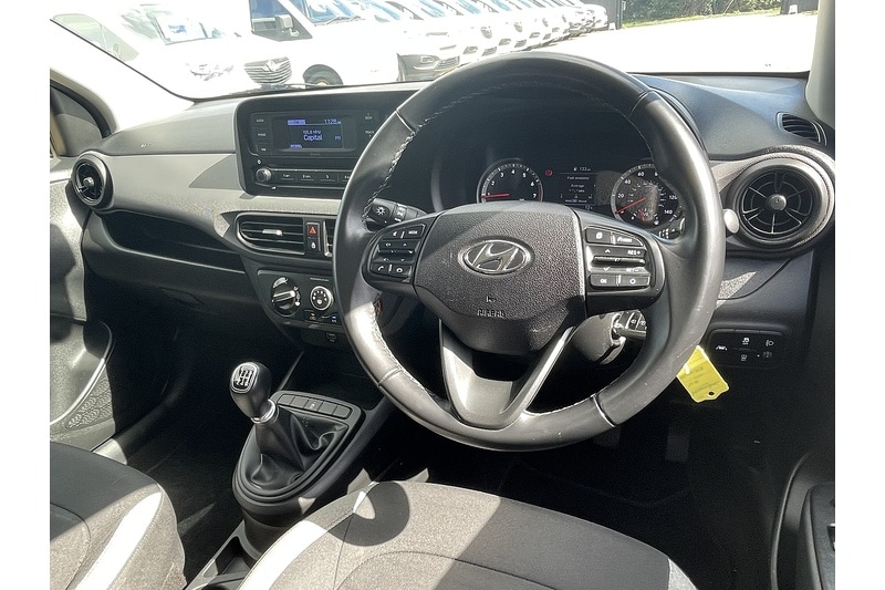 Used Hyundai i10 2023 for sale - 78111460: Photo 14