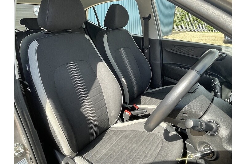 Used Hyundai i10 2023 for sale - 78111460: Photo 15